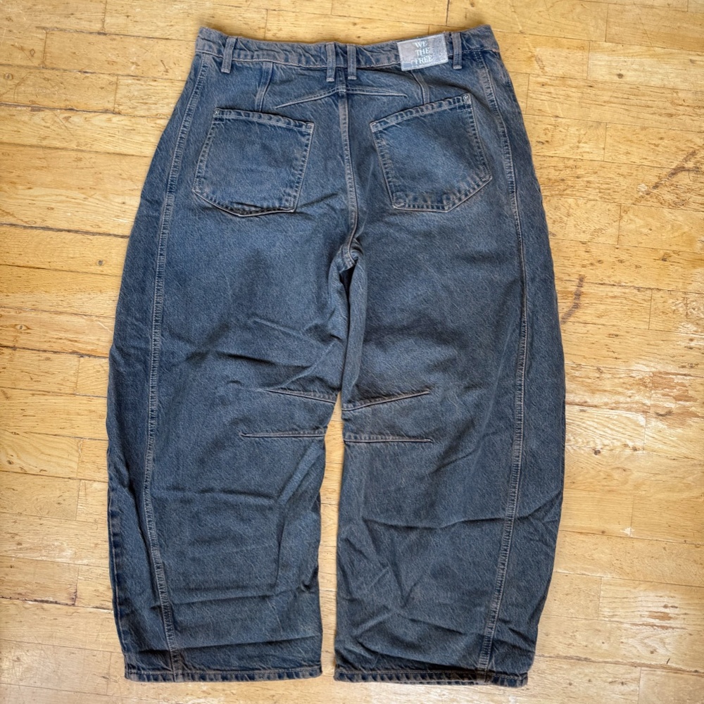 We The Free Good Luck Mid-Rise Barrel Jeans Free People Size 31 Regular - Picture 2 of 4